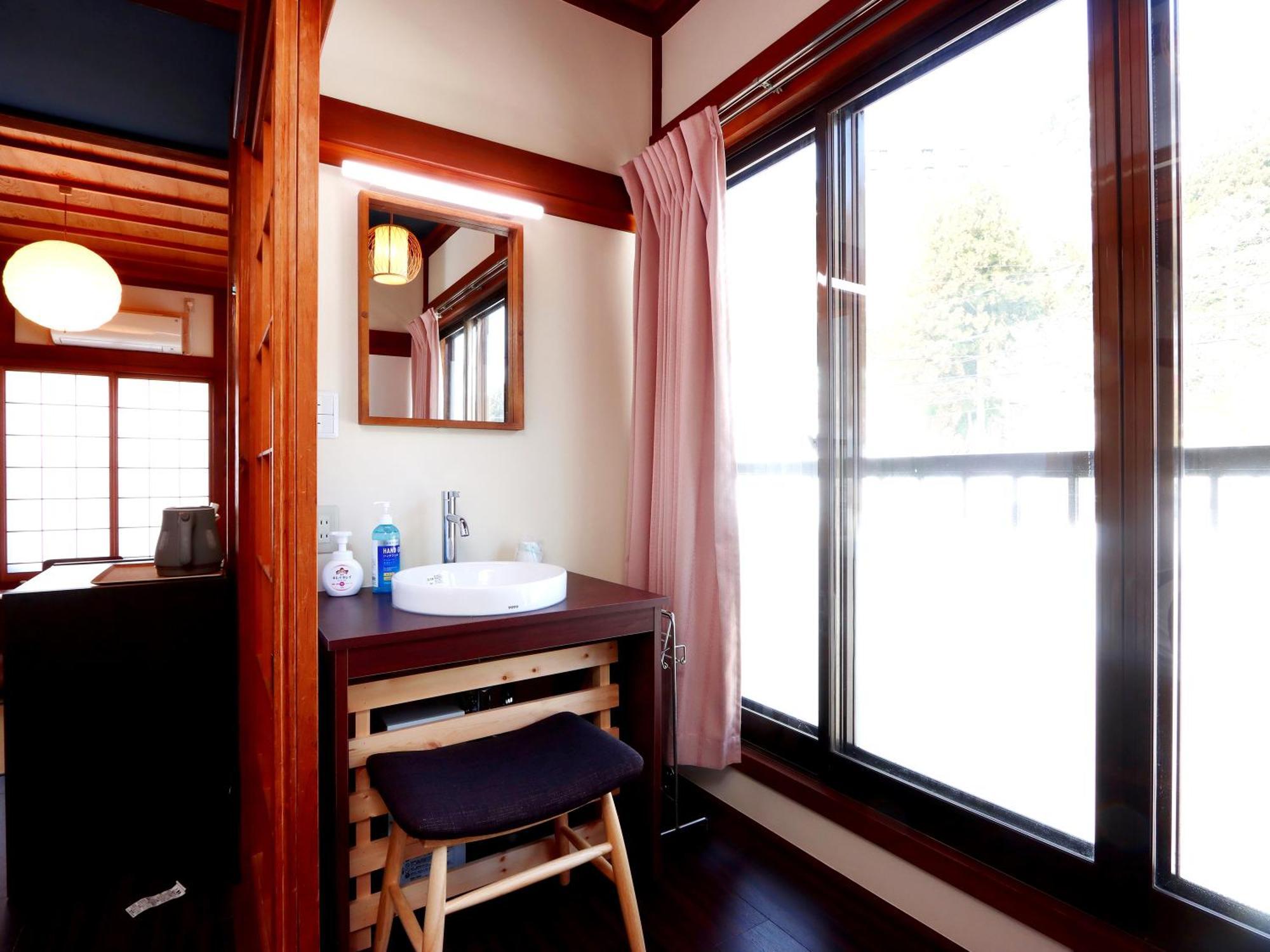 富山県 よしのや旅館 Nanto Exterior photo